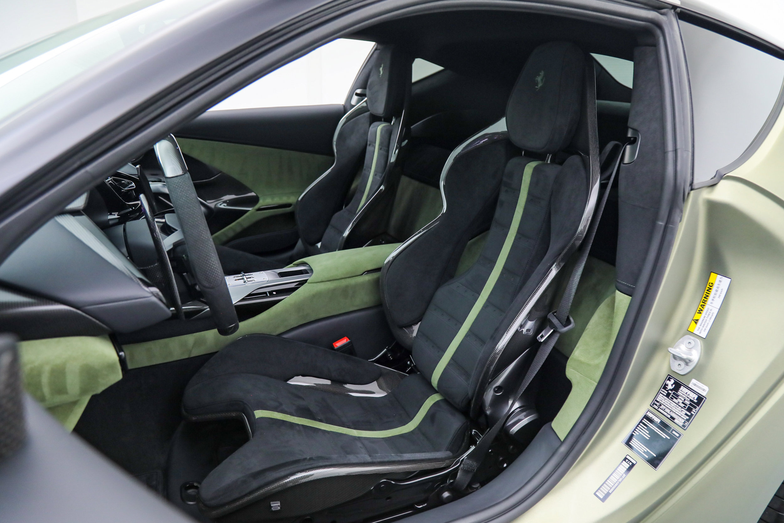 Certified 2025 Ferrari 12Cilindri image 4