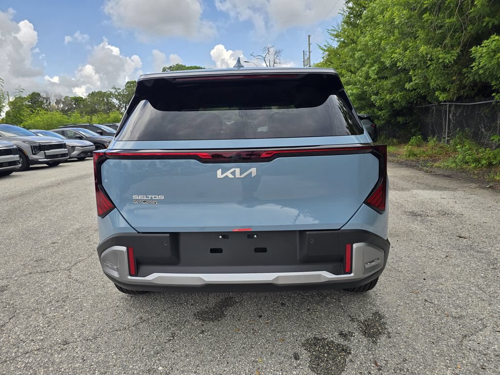 New 2027 Kia Seltos S FWD image 7