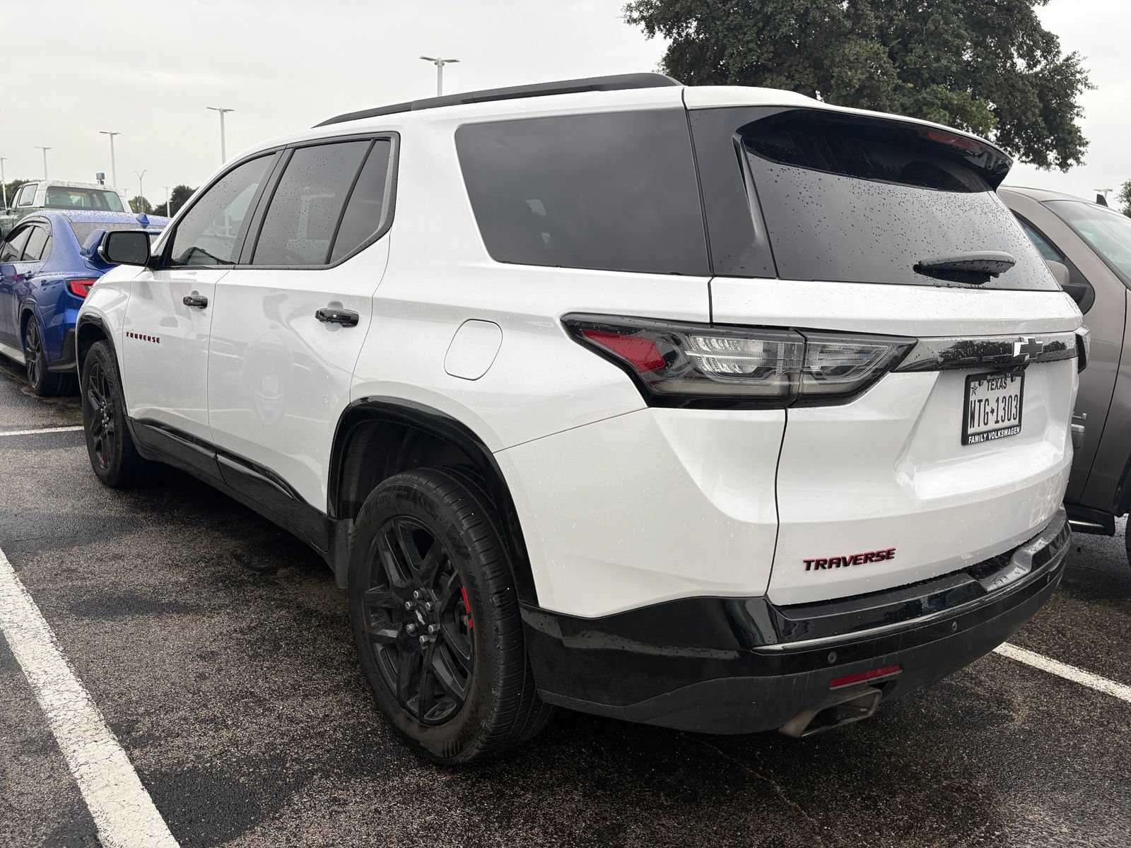 Used 2020 Chevrolet Traverse Premier w/ Redline Edition FWD image 4