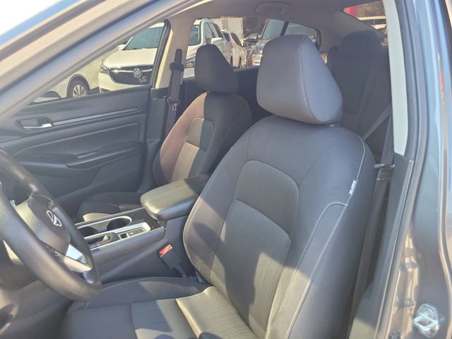 Used 2024 Nissan Altima 2.5 SV image 19