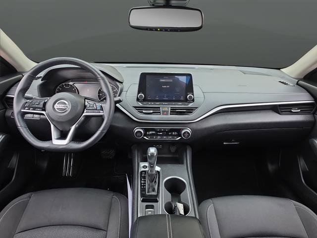 Used 2019 Nissan Altima 2.5 SV image 17