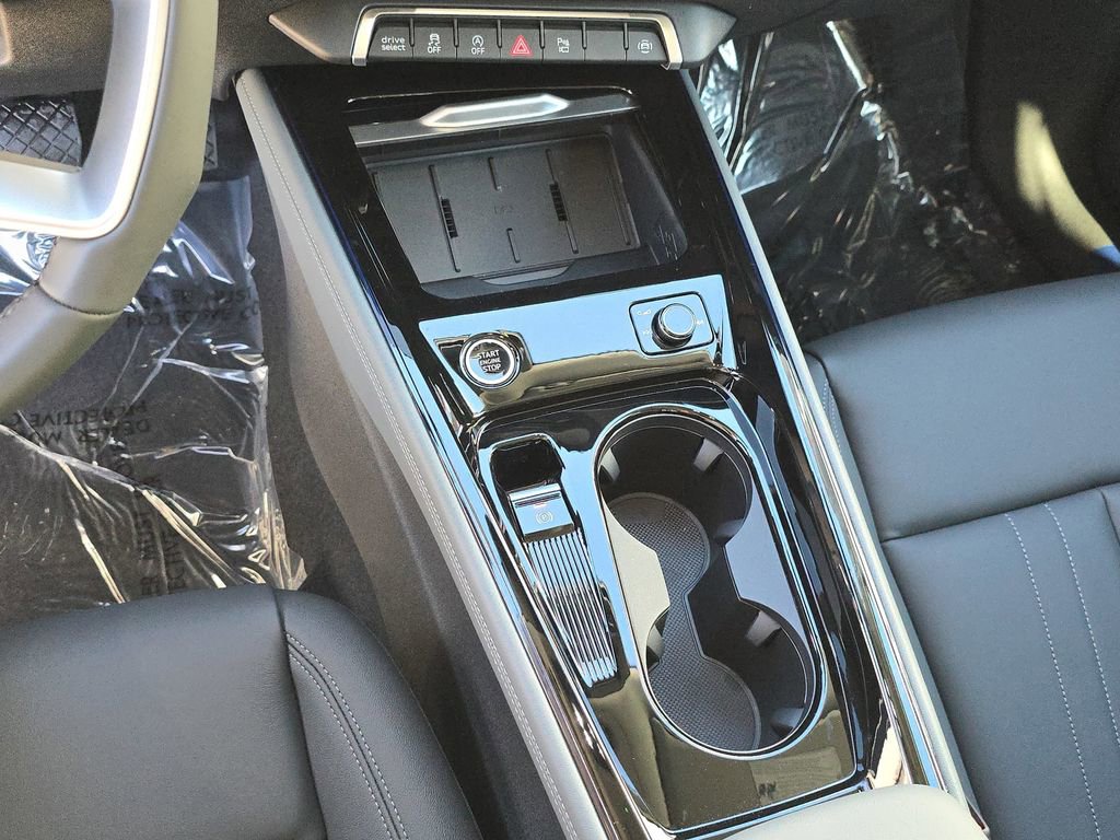 New 2026 Audi Q3 quattro 2.0T AWD/4WD image 28