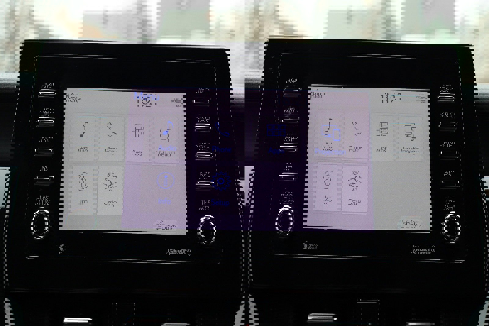 Used 2022 Toyota Camry SE image 32