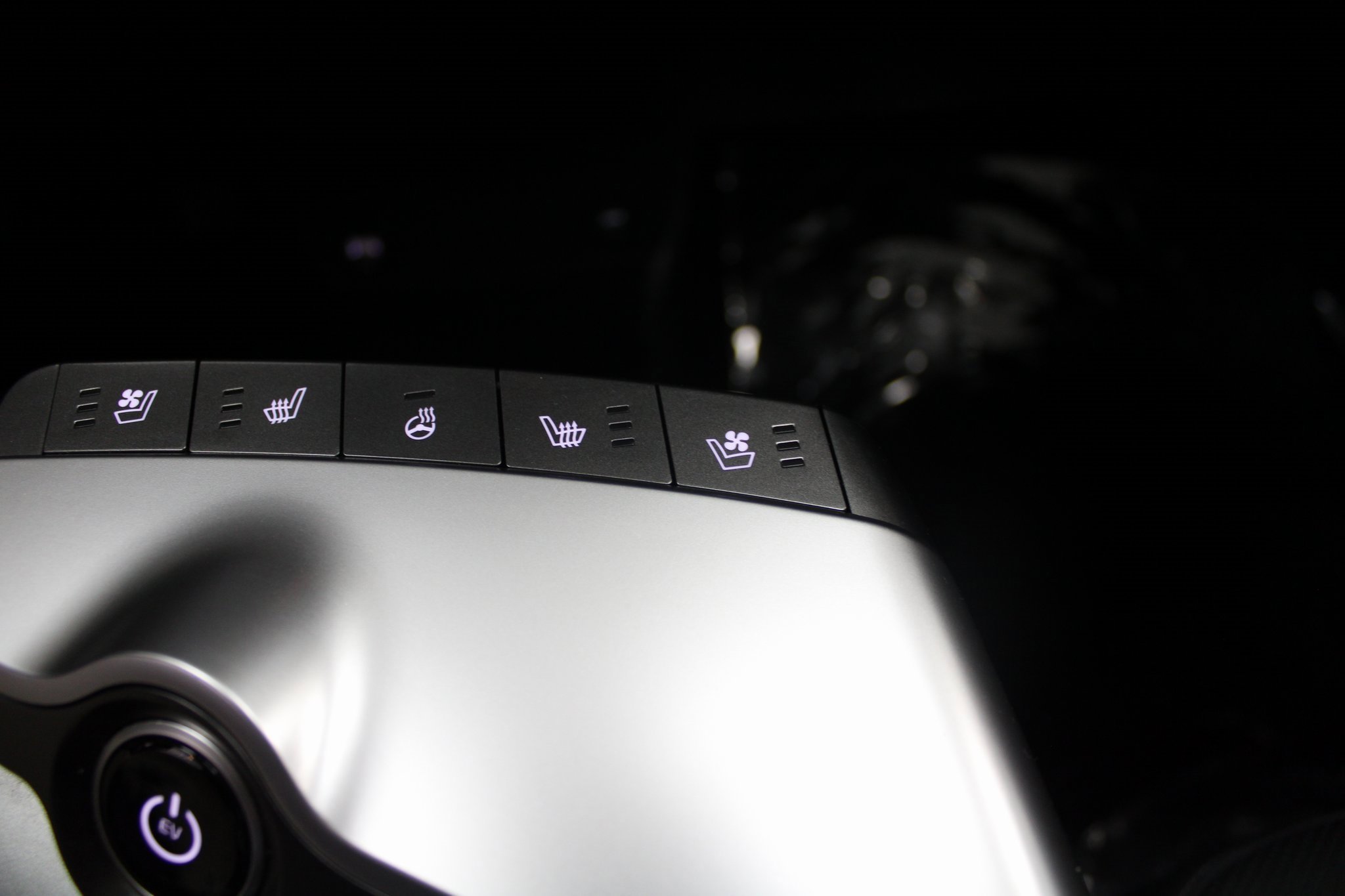 Used 2024 Kia EV6 Wind w/ Wind Technology Package image 40