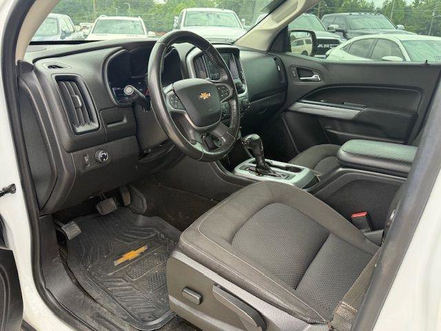 Used 2018 Chevrolet Colorado LT w/ Safety Package RWD image 10