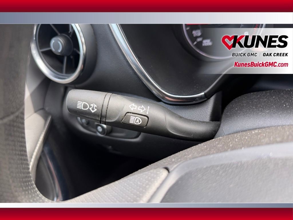 Used 2024 Chevrolet Blazer LT image 11