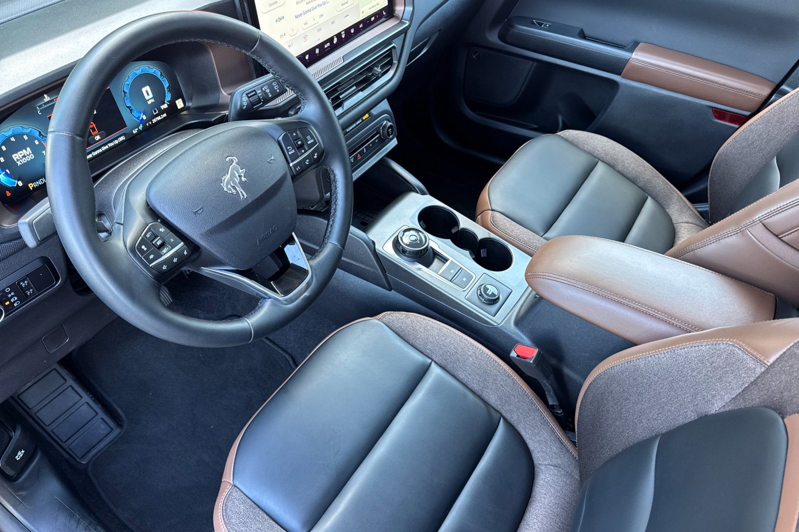 Used 2025 Ford Bronco Sport Outer Banks w/ Outer Banks Tech Package+ image 9