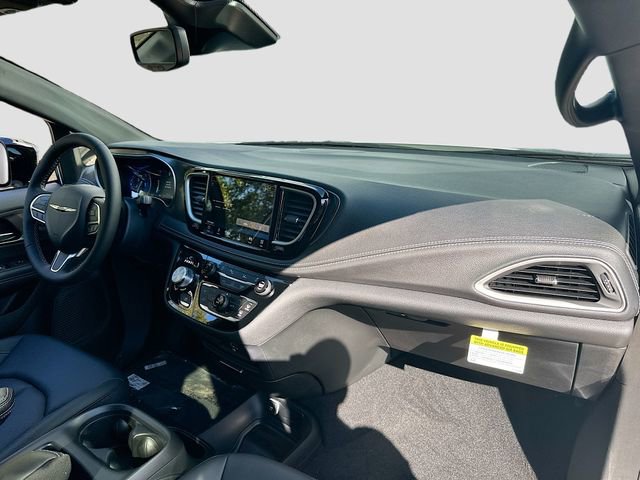 New 2026 Chrysler Pacifica Select image 33