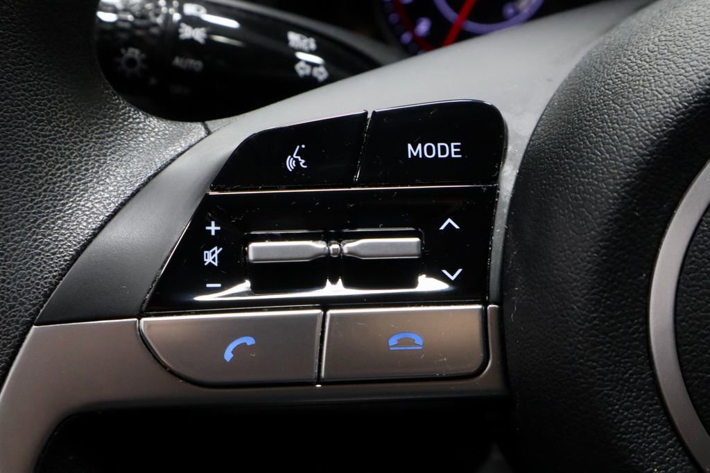 Used 2022 Hyundai Elantra SEL FWD image 26