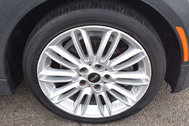 Used 2019 MINI Cooper S w/ Signature Upholstery Package image 38