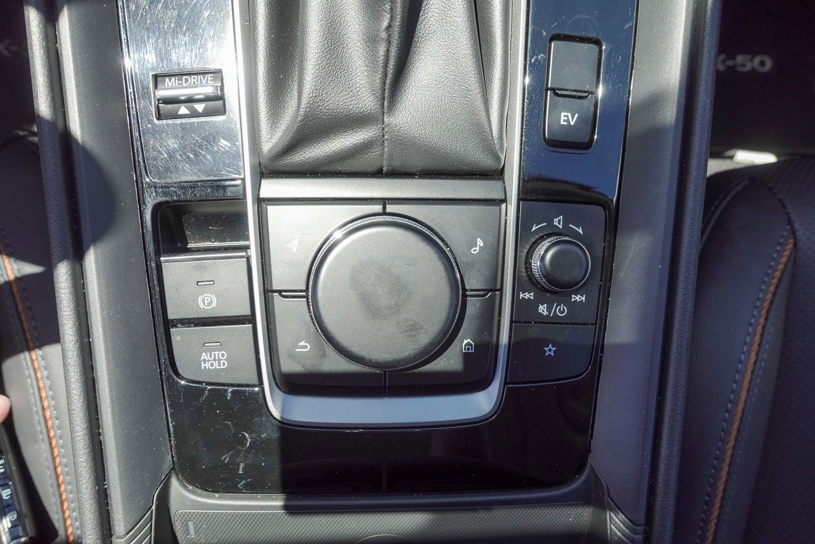 Used 2025 MAZDA CX-50 AWD 2.5 Hybrid w/ Premium Pkg image 24