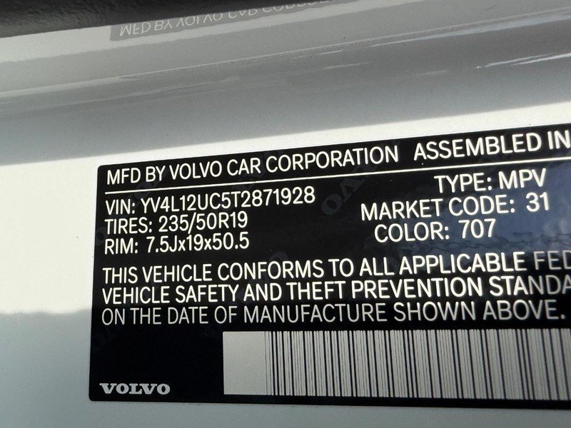 New 2026 Volvo XC40 B5 Plus w/ Climate Package AWD/4WD image 16