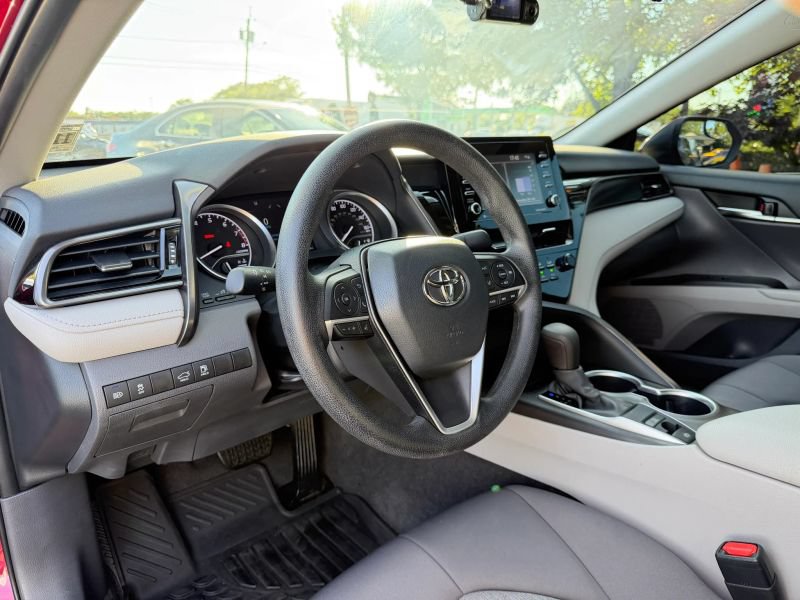 Used 2021 Toyota Camry LE AWD/4WD image 12