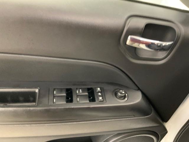 Used 2015 Jeep Compass Sport w/ Power Value Group AWD/4WD image 23