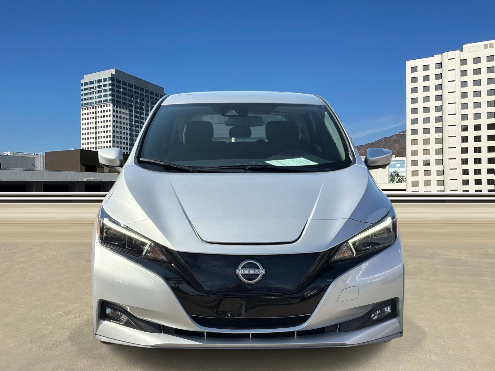 Used 2025 Nissan Leaf SV Plus FWD image 2