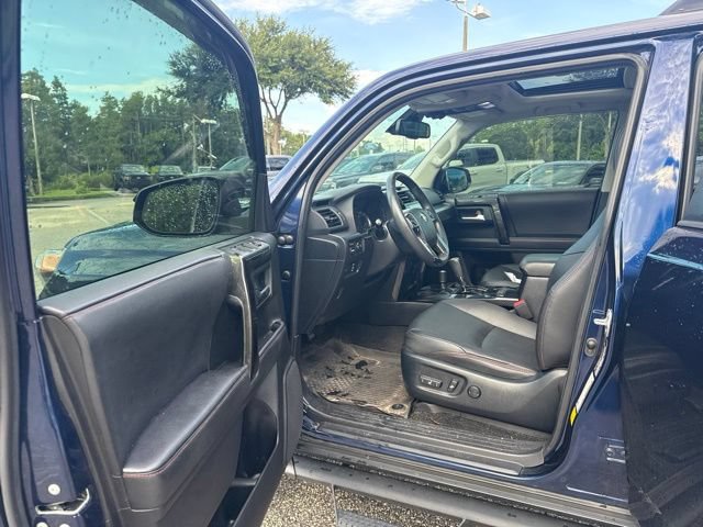 Used 2020 Toyota 4Runner Venture w/ Moonroof Package AWD/4WD image 14