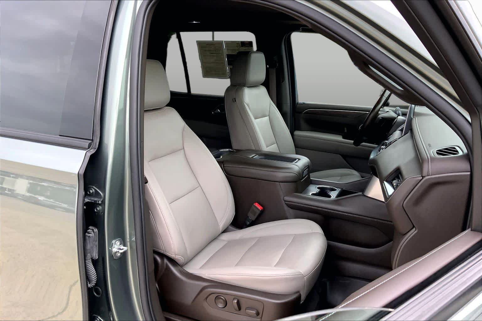 Used 2023 Chevrolet Tahoe Z71 AWD/4WD image 9