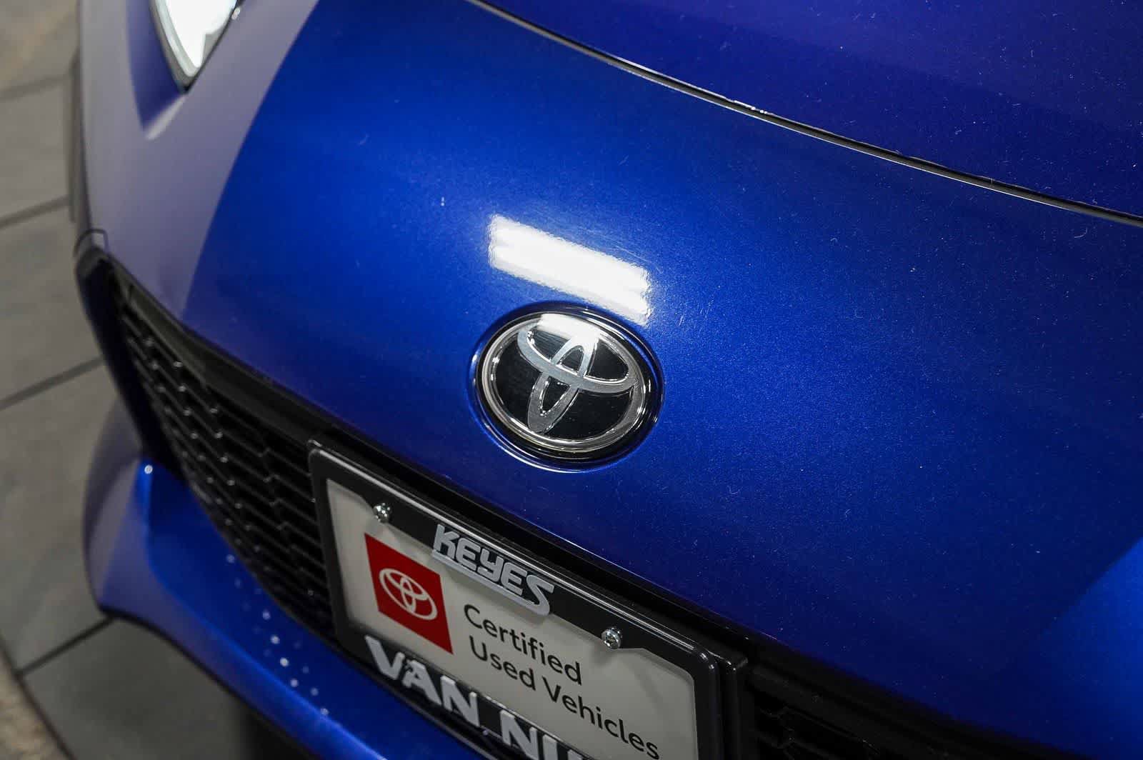 Certified 2025 Toyota GR86 Premium w/ ALL Weather Mat Package (TMS) RWD image 9