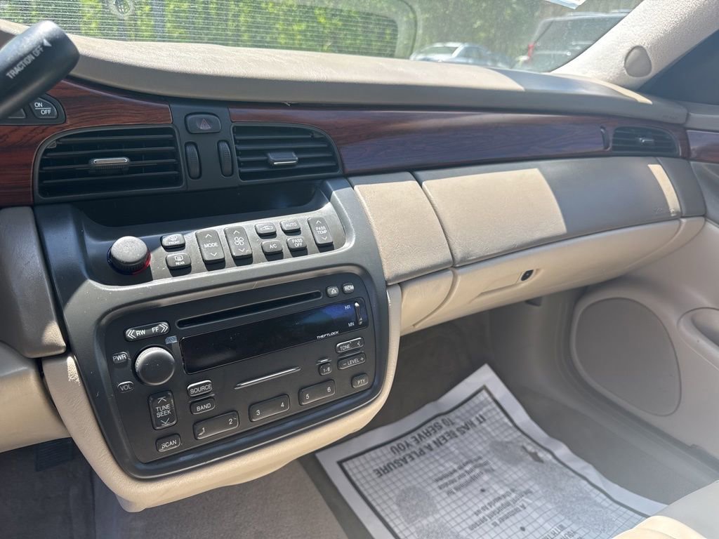Used 2004 Cadillac De Ville image 31