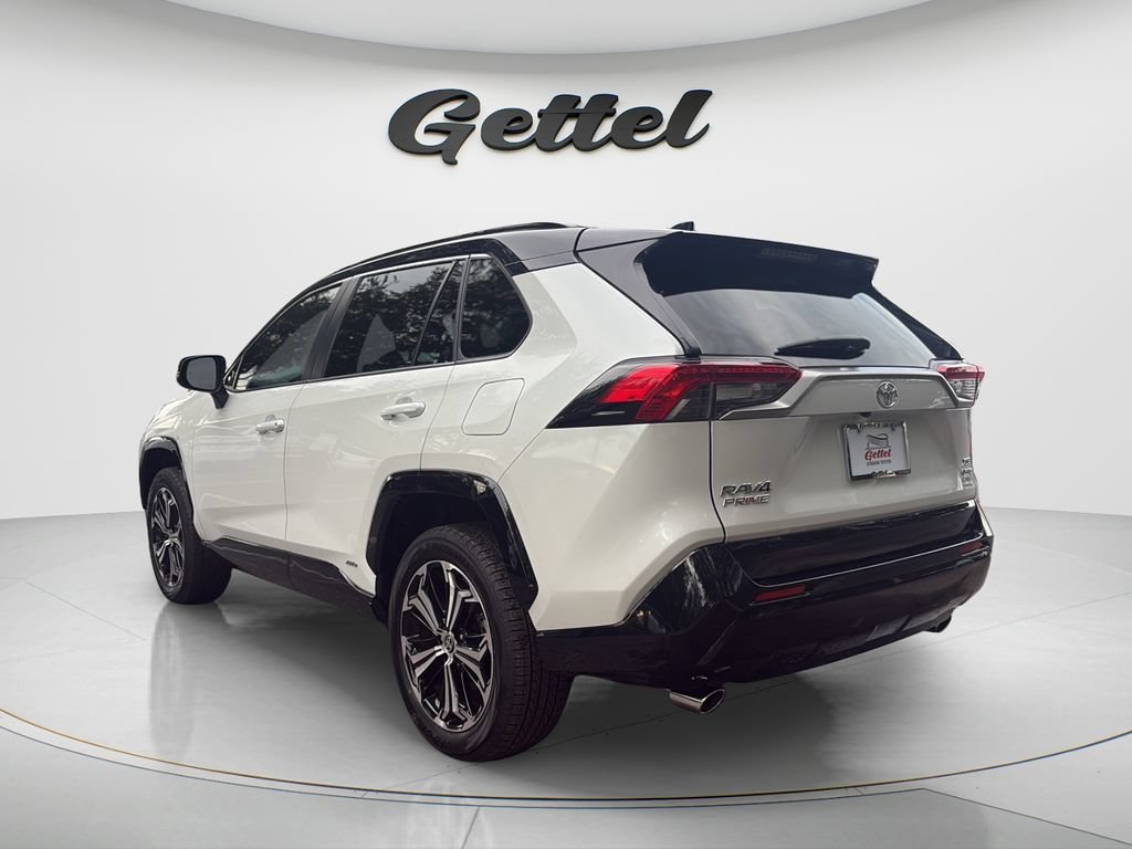 Used 2025 Toyota RAV4 XSE AWD/4WD image 7