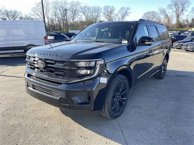 New 2025 Ford Expedition Max Platinum w/ Stealth Appearance Package image 7