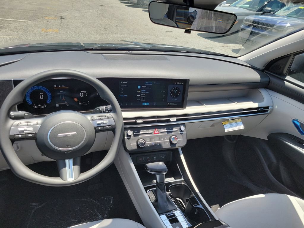 Used 2025 Hyundai Tucson SE image 28