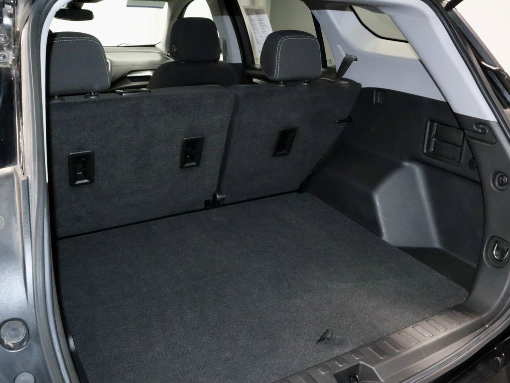 Used 2022 GMC Terrain SLE w/ Driver Convenience Package image 15