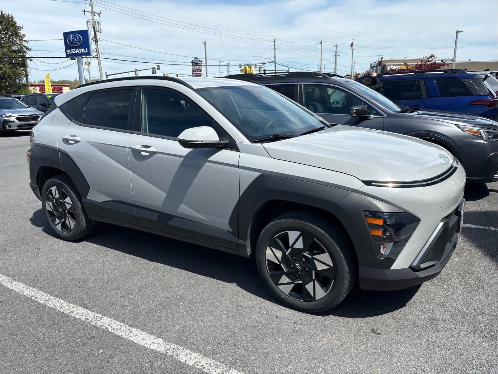 Used 2024 Hyundai Kona SEL w/ Convenience Package AWD/4WD image 2