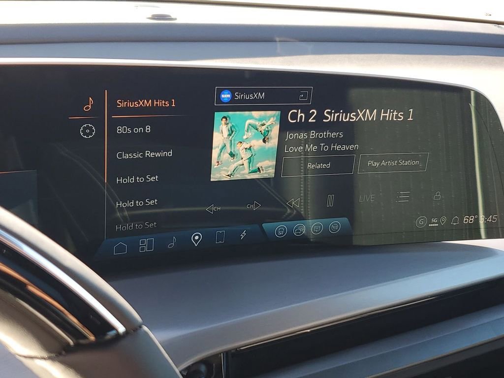 New 2026 Cadillac Vistiq Luxury image 15