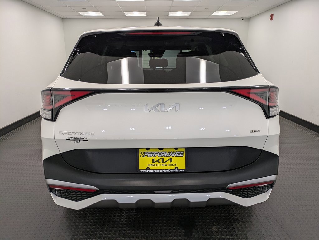 Certified 2024 Kia Sportage LX image 5