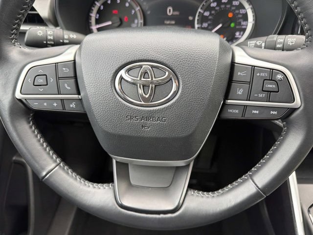 Certified 2025 Toyota Highlander LE FWD image 24