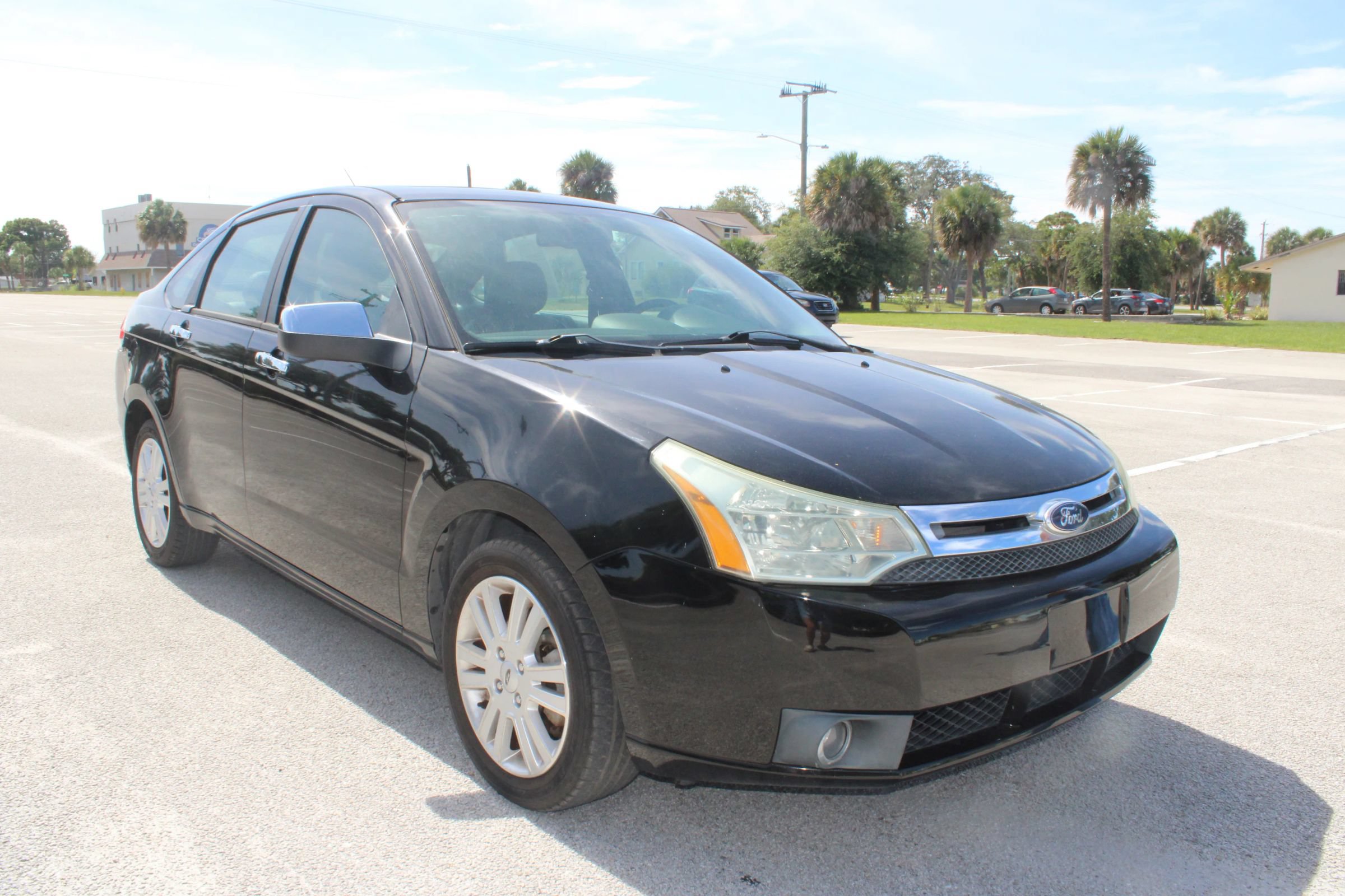 Used 2011 Ford Focus SEL w/ 301A Rapid Spec Order Code FWD image 19