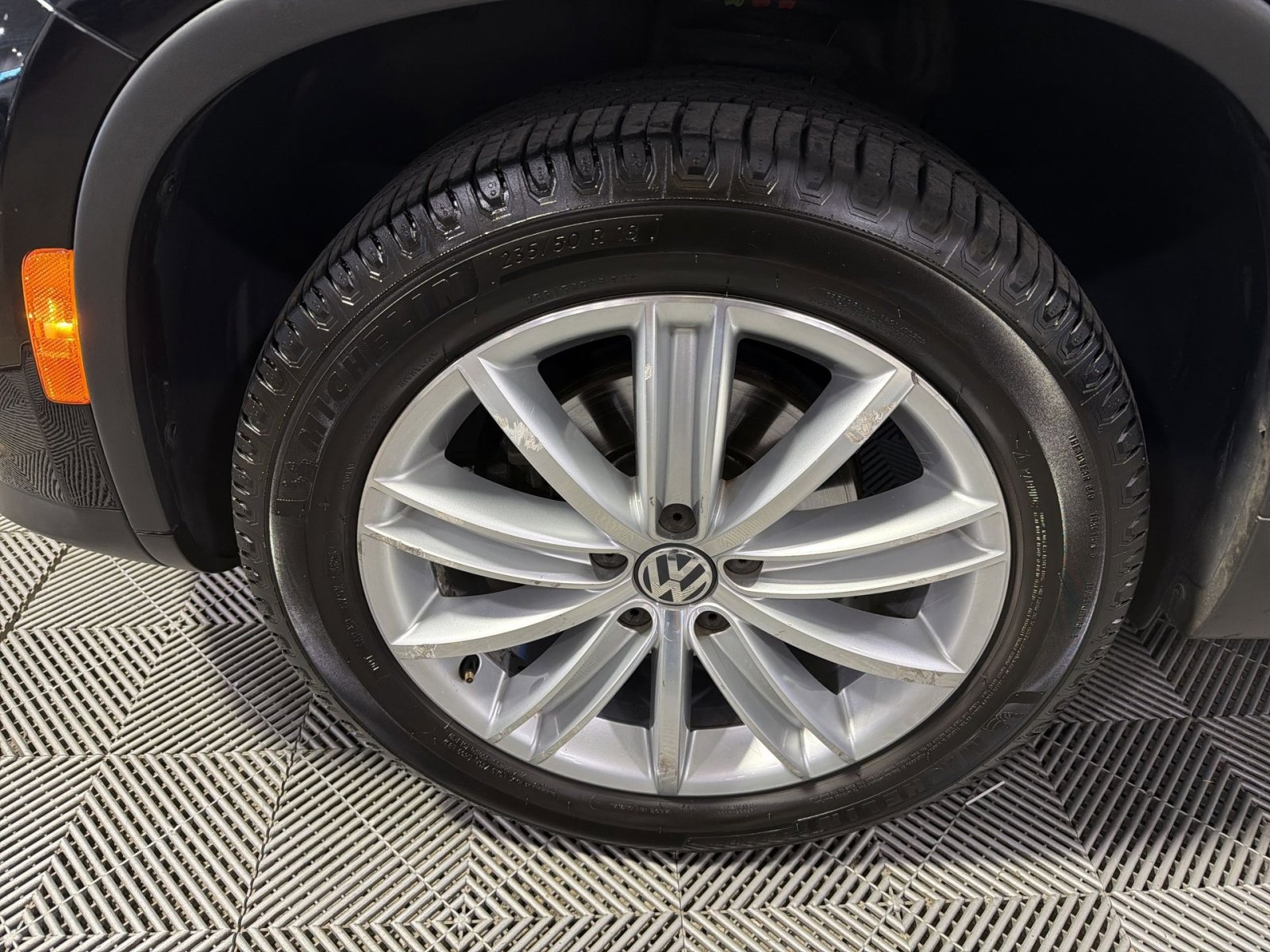 Used 2016 Volkswagen Tiguan SE image 17