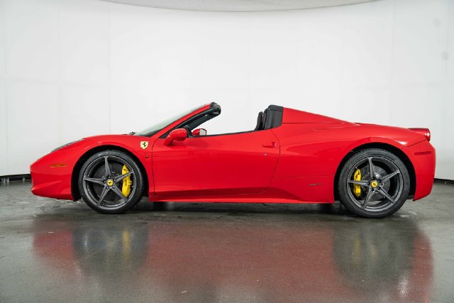 Used 2014 Ferrari 458 Spider RWD image 5