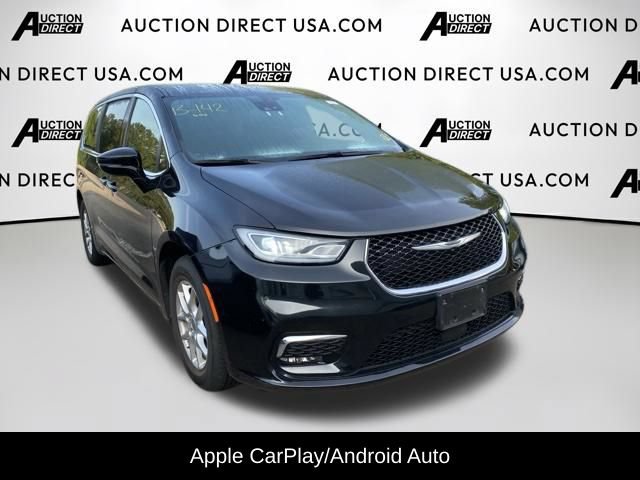 Used 2025 Chrysler Pacifica Select FWD image 3