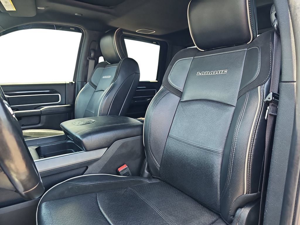 Used 2020 RAM 2500 Laramie w/ Night Edition AWD/4WD image 15