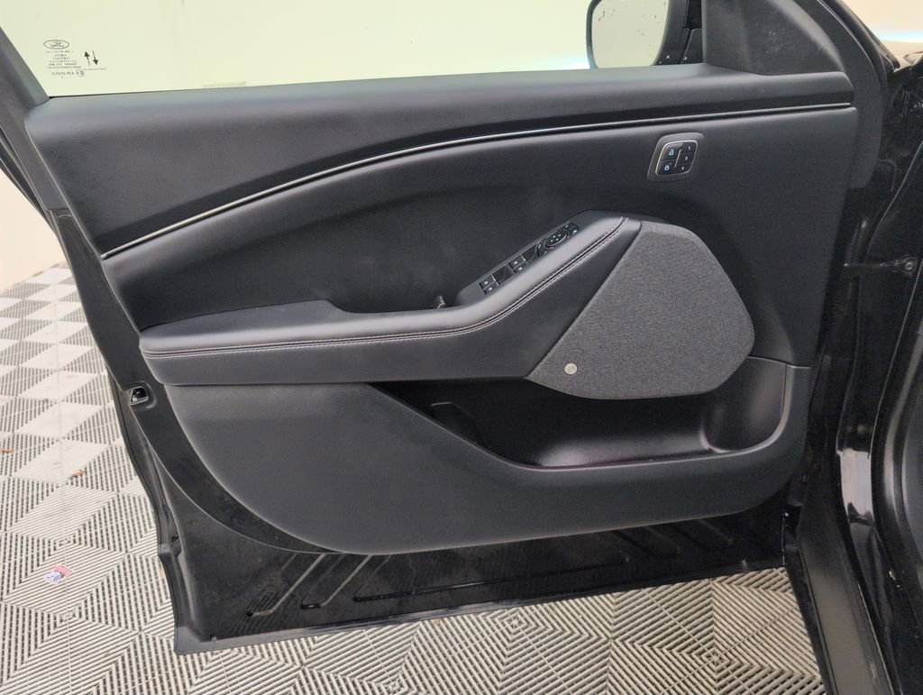 Used 2025 Ford Mustang Mach-E Premium RWD image 32