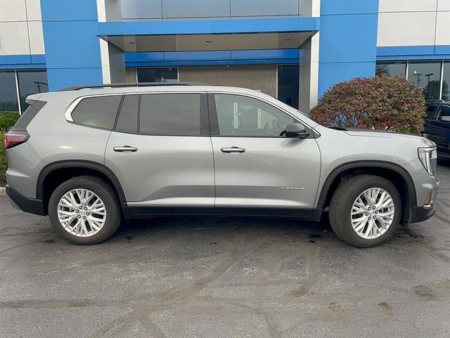 Used 2026 GMC Acadia Elevation w/ Elevation Premium Package FWD image 8