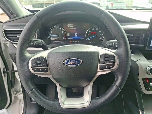 Used 2023 Ford Explorer XLT w/ Equipment Group 202A image 25