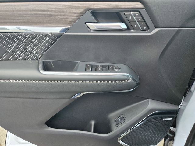 New 2026 GMC Acadia Denali w/ Super Cruise Package image 16