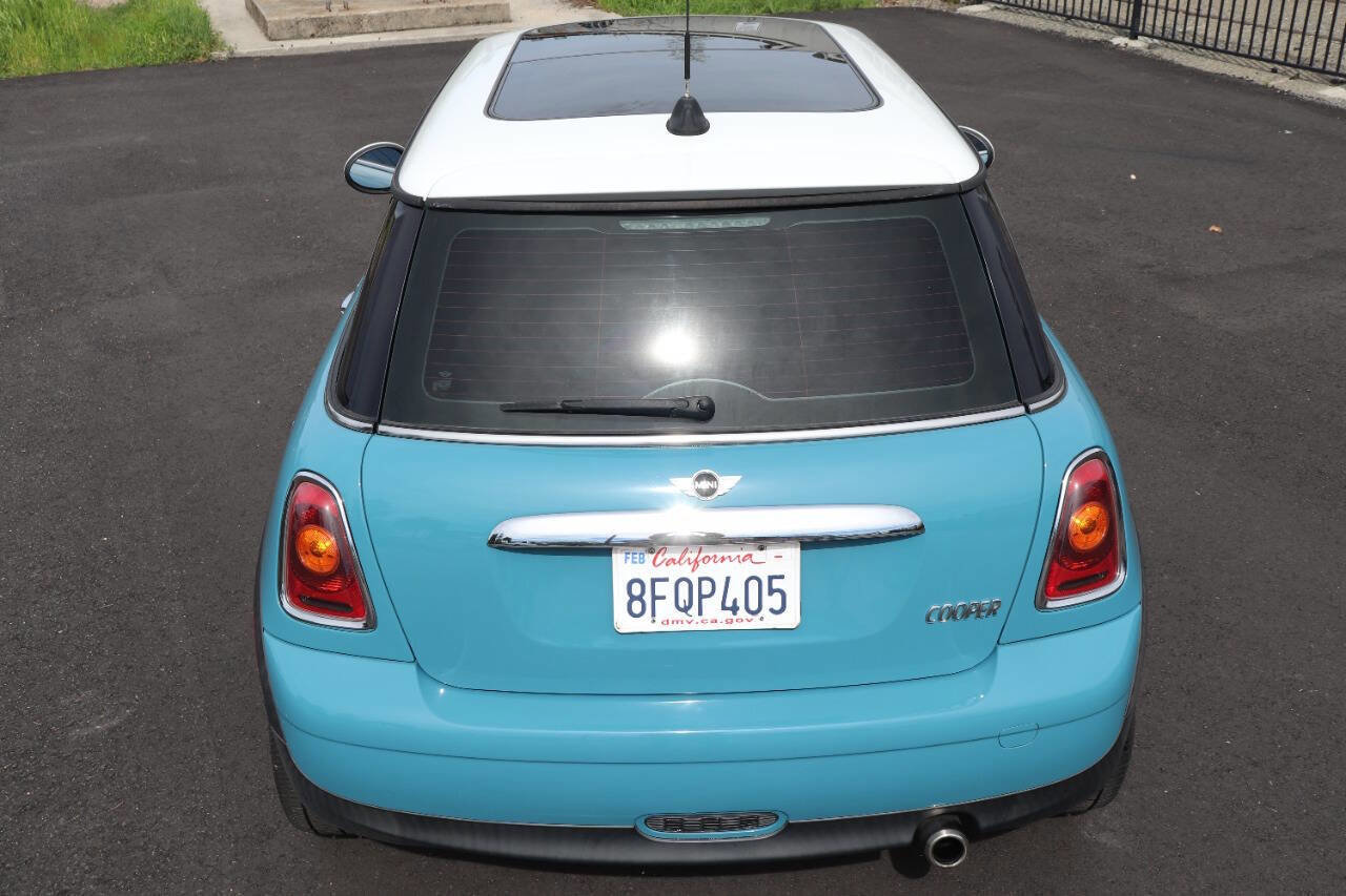 Used 2009 MINI Cooper Hardtop image 7