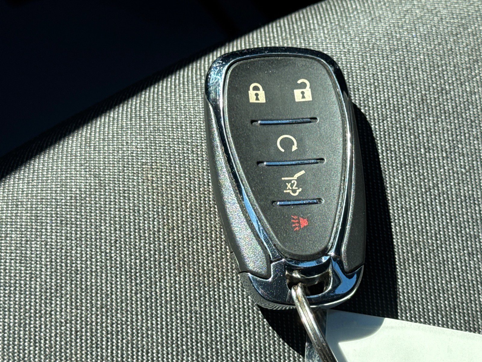 Used 2020 Chevrolet Equinox LT w/ Driver Convenience Package FWD image 23