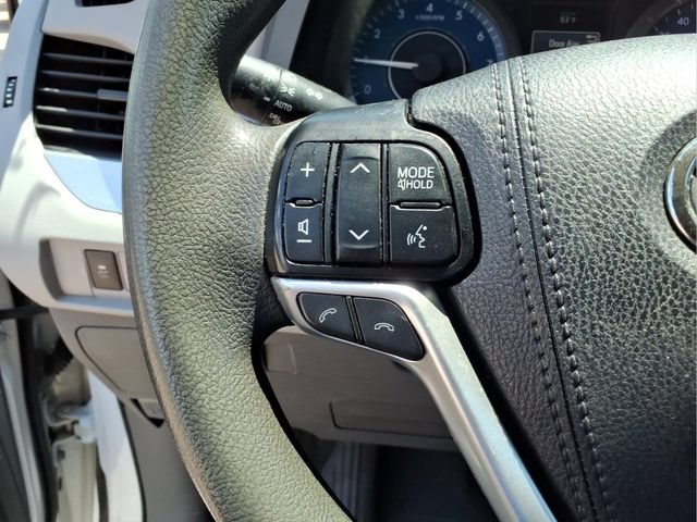 Used 2020 Toyota Sienna L FWD image 16