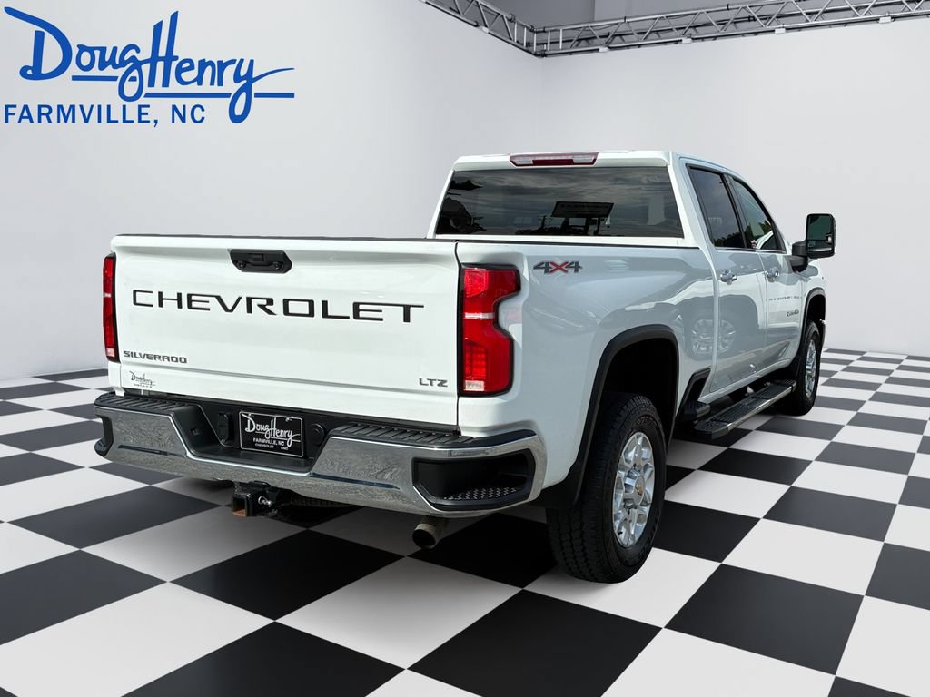 Used 2024 Chevrolet Silverado 2500 LTZ w/ LTZ Convenience Package AWD/4WD image 5
