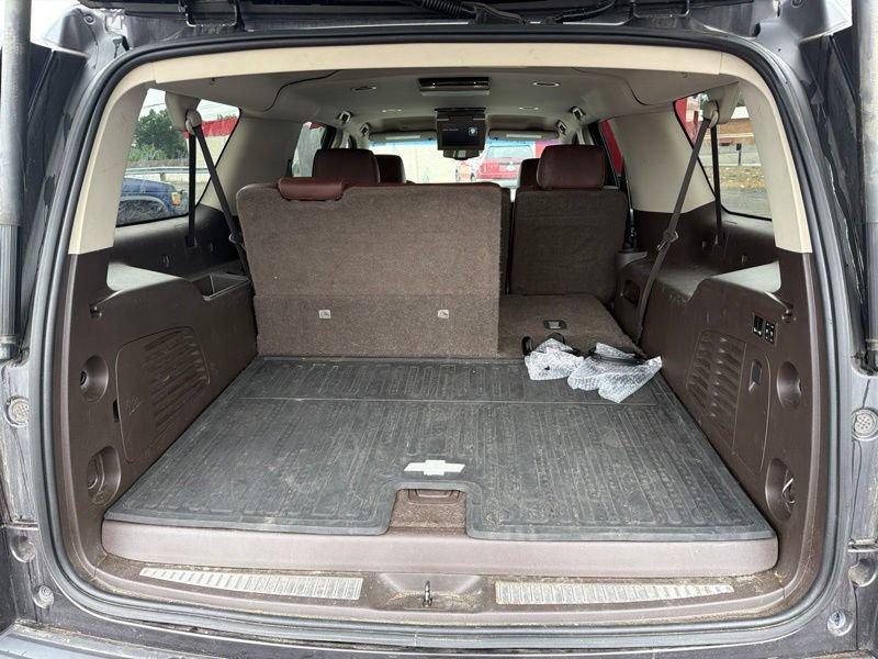 Used 2018 Chevrolet Suburban Premier w/ RST Edition AWD/4WD image 10