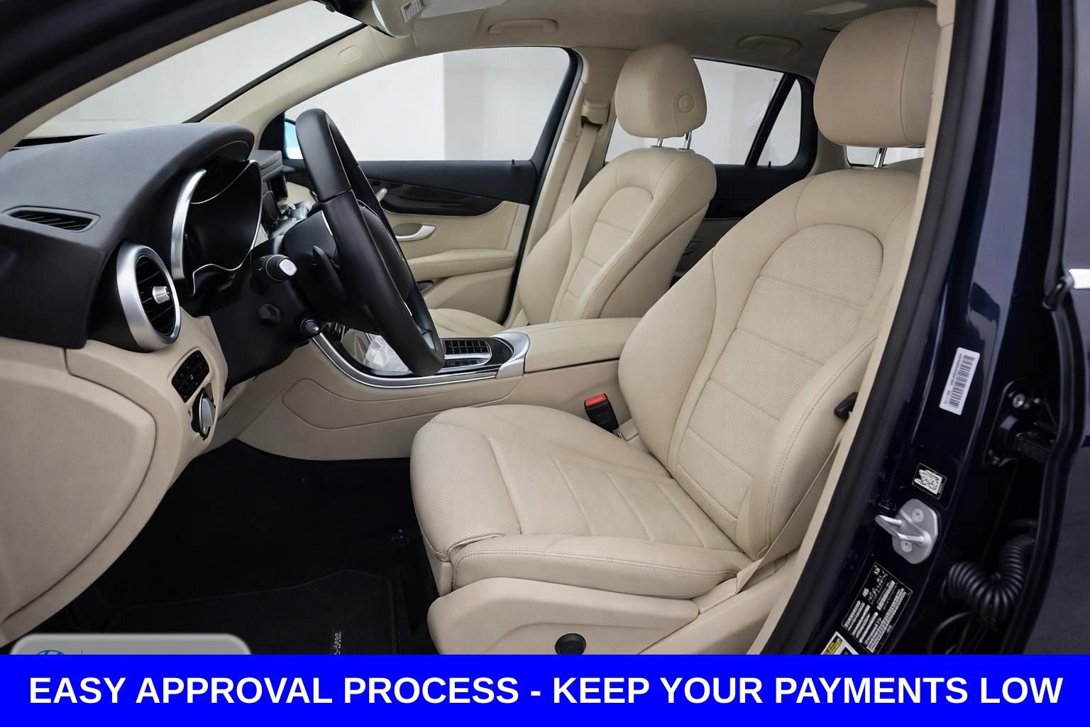 Used 2021 Mercedes-Benz GLC 300 4MATIC image 9