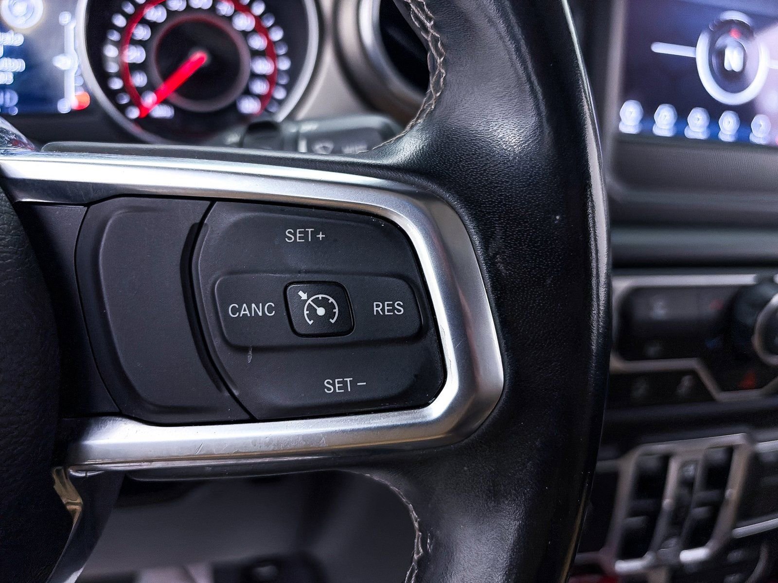 Used 2018 Jeep Wrangler Unlimited Rubicon w/ Steel Bumper Group image 28