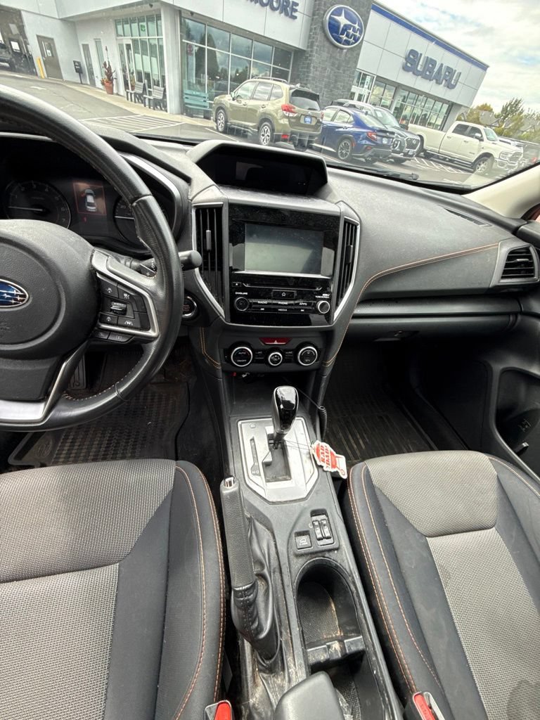 Used 2020 Subaru Crosstrek 2.0i Premium w/ Moonroof Package 2 AWD/4WD image 9