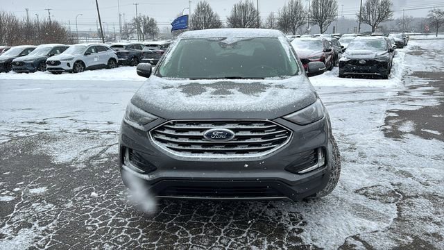 Certified 2023 Ford Edge Titanium w/ Class II Trailer Tow Package image 30