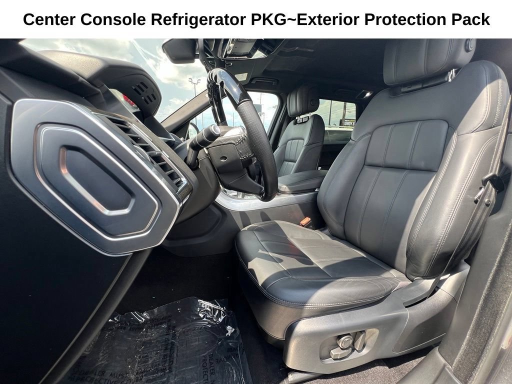 Used 2019 Land Rover Range Rover Sport SE AWD/4WD image 17